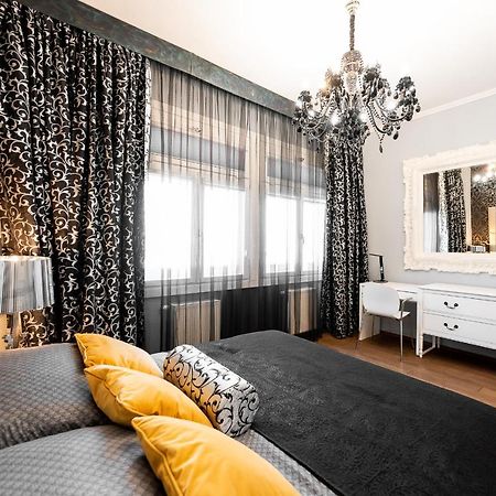 Premium Apt Kosice Center 3 Room 150M2 Hlavna Ulica Košice Exterior foto