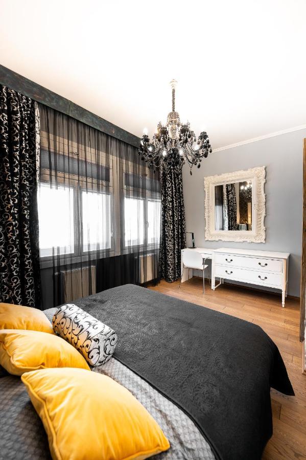 Premium Apt Kosice Center 3 Room 150M2 Hlavna Ulica Košice Exterior foto